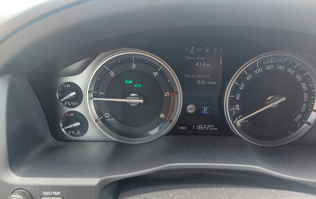 Toyota Land Cruiser 200, 2016 год, 6 750 000 рублей, 5 фотография