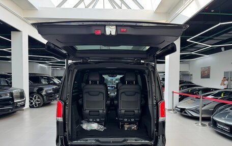 Mercedes-Benz V-Класс, 2025 год, 14 490 000 рублей, 36 фотография