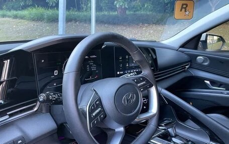 Hyundai Elantra, 2022 год, 1 430 000 рублей, 8 фотография