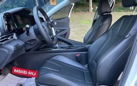 Hyundai Elantra, 2022 год, 1 430 000 рублей, 6 фотография