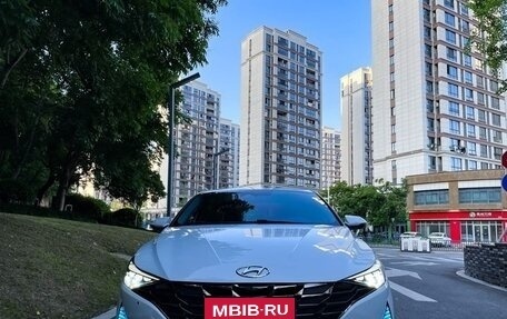 Hyundai Elantra, 2022 год, 1 430 000 рублей, 2 фотография