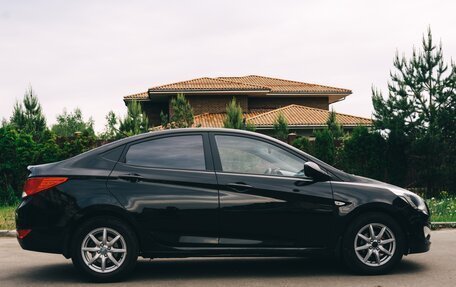 Hyundai Solaris II рестайлинг, 2015 год, 829 000 рублей, 3 фотография