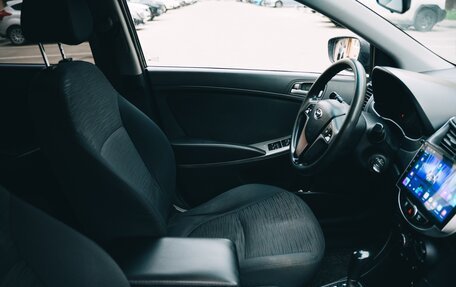 Hyundai Solaris II рестайлинг, 2015 год, 829 000 рублей, 11 фотография