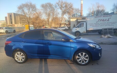 Hyundai Solaris II рестайлинг, 2012 год, 710 000 рублей, 13 фотография