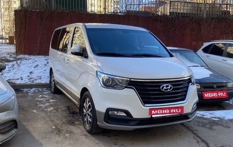 Hyundai H-1 II рестайлинг, 2018 год, 2 970 000 рублей, 7 фотография