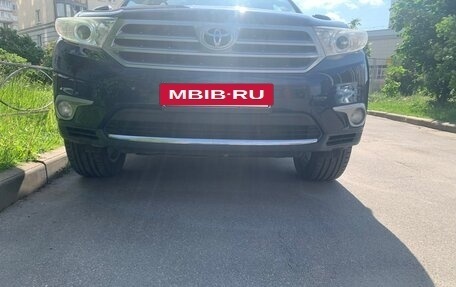 Toyota Highlander III, 2013 год, 2 450 000 рублей, 18 фотография