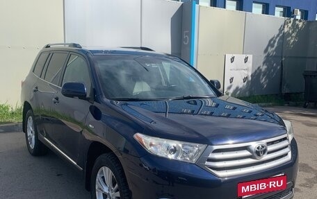Toyota Highlander III, 2013 год, 2 450 000 рублей, 8 фотография