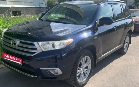 Toyota Highlander III, 2013 год, 2 450 000 рублей, 13 фотография