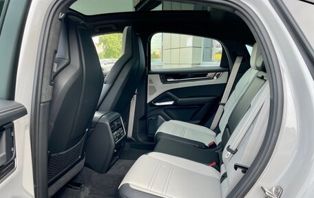 Porsche Cayenne III, 2024 год, 26 500 000 рублей, 19 фотография