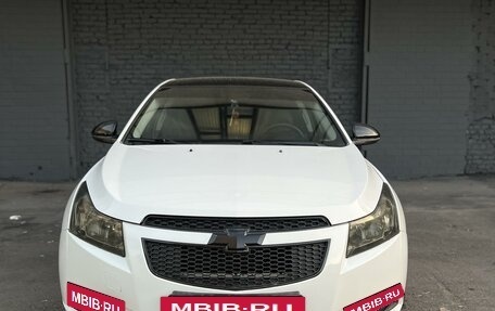 Chevrolet Cruze II, 2012 год, 901 000 рублей, 3 фотография