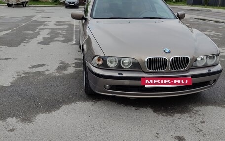 BMW 5 серия, 2001 год, 930 000 рублей, 37 фотография