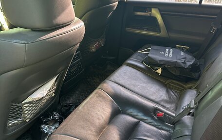 Toyota Land Cruiser 200, 2008 год, 2 600 000 рублей, 10 фотография