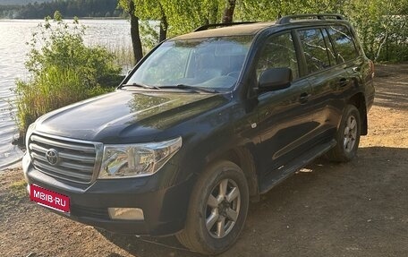 Toyota Land Cruiser 200, 2008 год, 2 600 000 рублей, 3 фотография