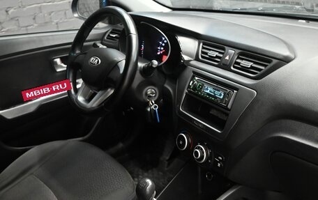 KIA Rio III рестайлинг, 2013 год, 820 000 рублей, 12 фотография
