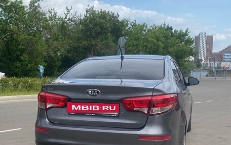 KIA Rio III рестайлинг, 2015 год, 980 000 рублей, 3 фотография