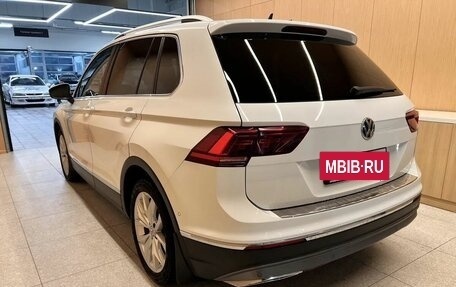 Volkswagen Tiguan II, 2017 год, 2 849 000 рублей, 7 фотография