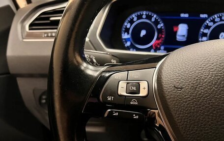 Volkswagen Tiguan II, 2017 год, 2 849 000 рублей, 13 фотография