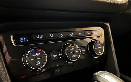 Volkswagen Tiguan II, 2017 год, 2 849 000 рублей, 19 фотография