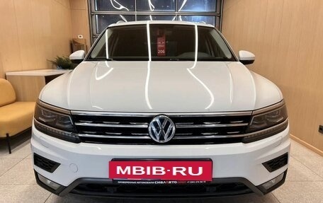 Volkswagen Tiguan II, 2017 год, 2 849 000 рублей, 3 фотография