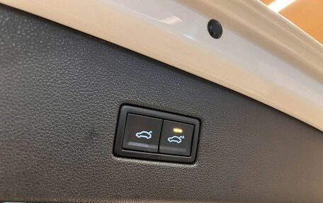 Volkswagen Tiguan II, 2017 год, 2 849 000 рублей, 27 фотография