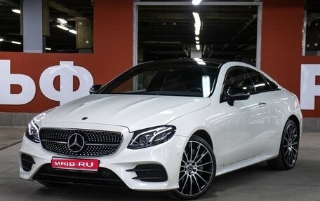 Mercedes-Benz E-Класс, 2018 год, 4 895 000 рублей, 1 фотография