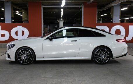 Mercedes-Benz E-Класс, 2018 год, 4 895 000 рублей, 8 фотография