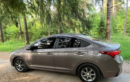 Hyundai Solaris II рестайлинг, 2019 год, 1 330 000 рублей, 2 фотография