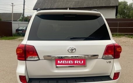 Toyota Land Cruiser 200, 2013 год, 4 500 000 рублей, 3 фотография
