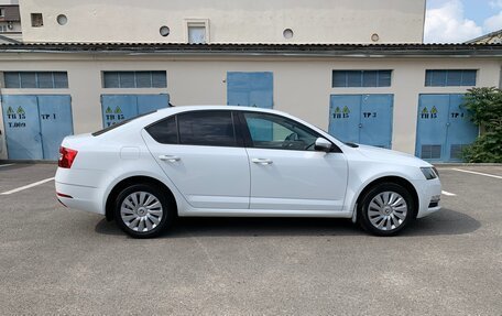 Skoda Octavia, 2018 год, 1 550 000 рублей, 6 фотография