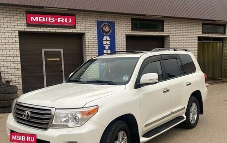 Toyota Land Cruiser 200, 2013 год, 4 500 000 рублей, 4 фотография