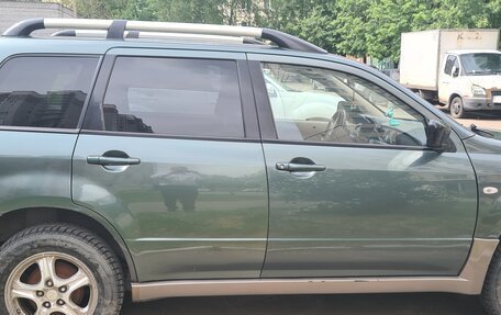 Mitsubishi Outlander III рестайлинг 3, 2002 год, 530 000 рублей, 6 фотография