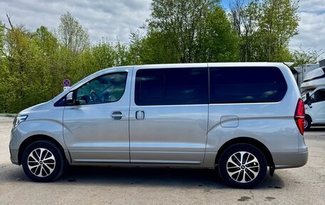 Hyundai Grand Starex Grand Starex I рестайлинг 2, 2020 год, 3 850 000 рублей, 4 фотография