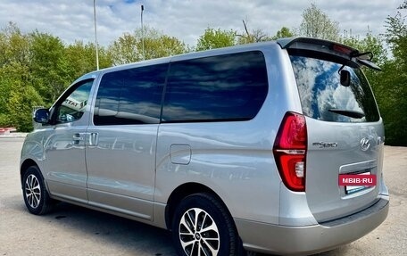 Hyundai Grand Starex Grand Starex I рестайлинг 2, 2020 год, 3 850 000 рублей, 12 фотография