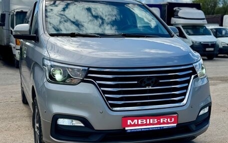 Hyundai Grand Starex Grand Starex I рестайлинг 2, 2020 год, 3 850 000 рублей, 13 фотография
