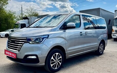 Hyundai Grand Starex Grand Starex I рестайлинг 2, 2020 год, 3 850 000 рублей, 19 фотография