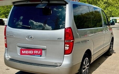 Hyundai Grand Starex Grand Starex I рестайлинг 2, 2020 год, 3 850 000 рублей, 11 фотография