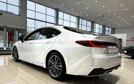 Toyota Camry, 2024 год, 4 500 000 рублей, 3 фотография