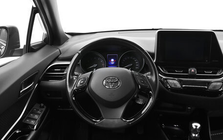 Toyota C-HR I рестайлинг, 2018 год, 2 250 000 рублей, 6 фотография