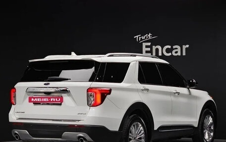Ford Explorer VI, 2021 год, 2 920 000 рублей, 2 фотография