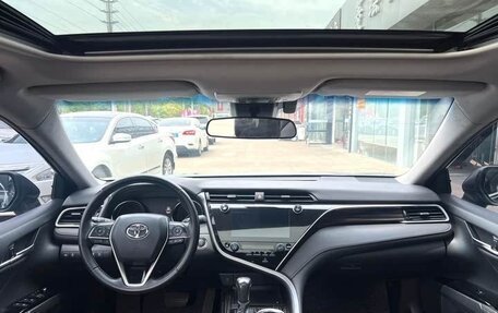 Toyota Camry, 2021 год, 2 134 600 рублей, 10 фотография