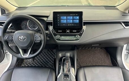 Toyota Corolla, 2021 год, 1 125 600 рублей, 7 фотография