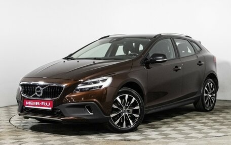 Volvo V40 Cross Country I, 2019 год, 2 299 700 рублей, 1 фотография