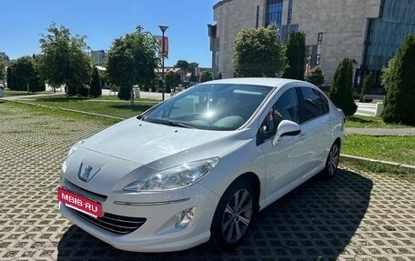 Peugeot 408 I рестайлинг, 2014 год, 980 000 рублей, 4 фотография