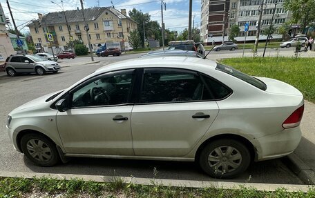 Volkswagen Polo VI (EU Market), 2013 год, 720 000 рублей, 3 фотография