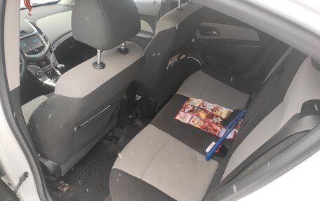 Chevrolet Cruze II, 2014 год, 915 000 рублей, 6 фотография