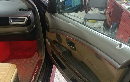 BMW 7 серия, 2001 год, 900 000 рублей, 8 фотография