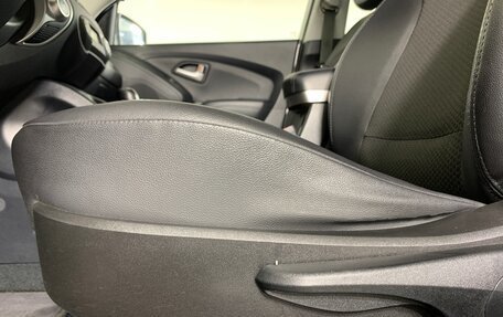 Hyundai ix35 I рестайлинг, 2012 год, 899 000 рублей, 16 фотография