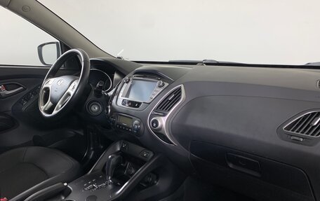 Hyundai ix35 I рестайлинг, 2012 год, 899 000 рублей, 13 фотография