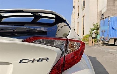 Toyota C-HR I рестайлинг, 2021 год, 1 780 000 рублей, 17 фотография