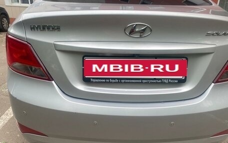 Hyundai Solaris II рестайлинг, 2015 год, 1 000 000 рублей, 29 фотография